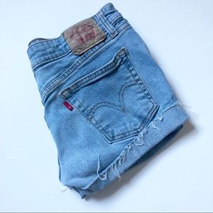 Levi’s Cutoffs 26 Waist